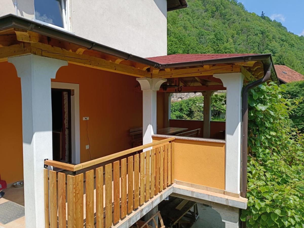 Apartma Tija Apartment โทลมิน ภายนอก รูปภาพ