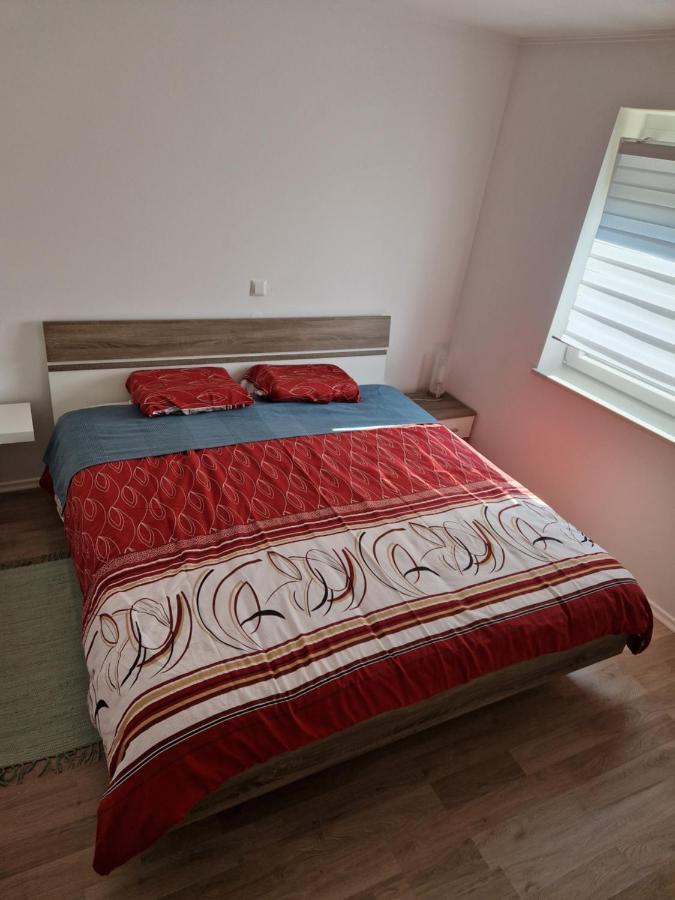 Apartma Tija Apartment โทลมิน ภายนอก รูปภาพ